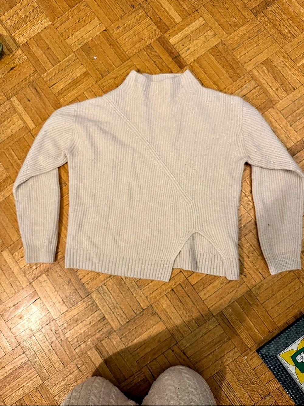LISA CERANO Ribbed Mock Neck Sweater in Cream